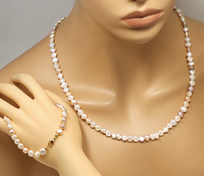 Foto 4 - Kette und Armband aus Multicolor pastellfarbigen Perlen, Q0424